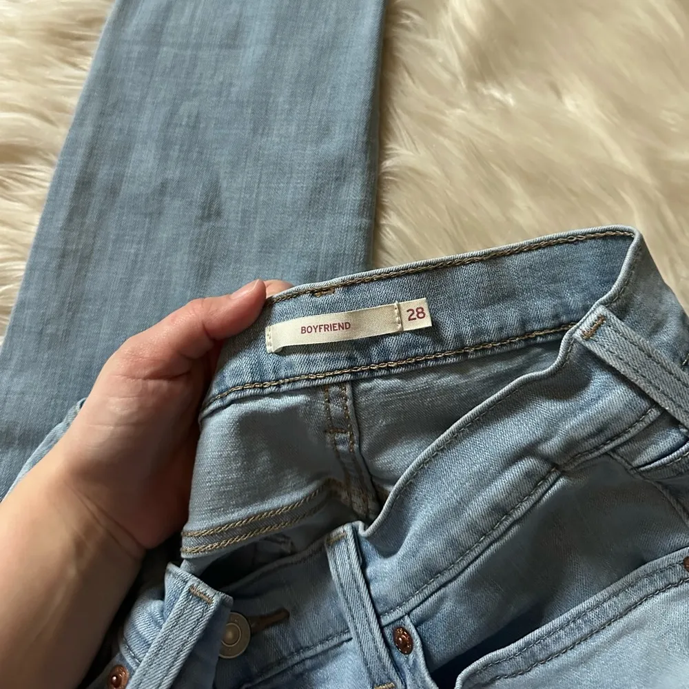 LEVI’S Mid-Rise Boyfriend Jeans - Image 4