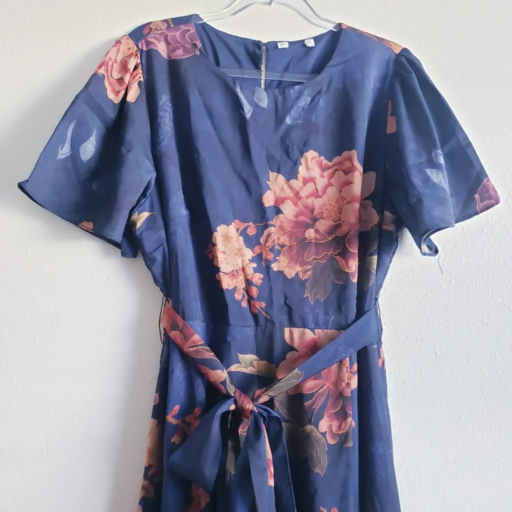 Baltic Born Colina Maxi Dress Floral Short Sleeve New Without Tags - Image 4