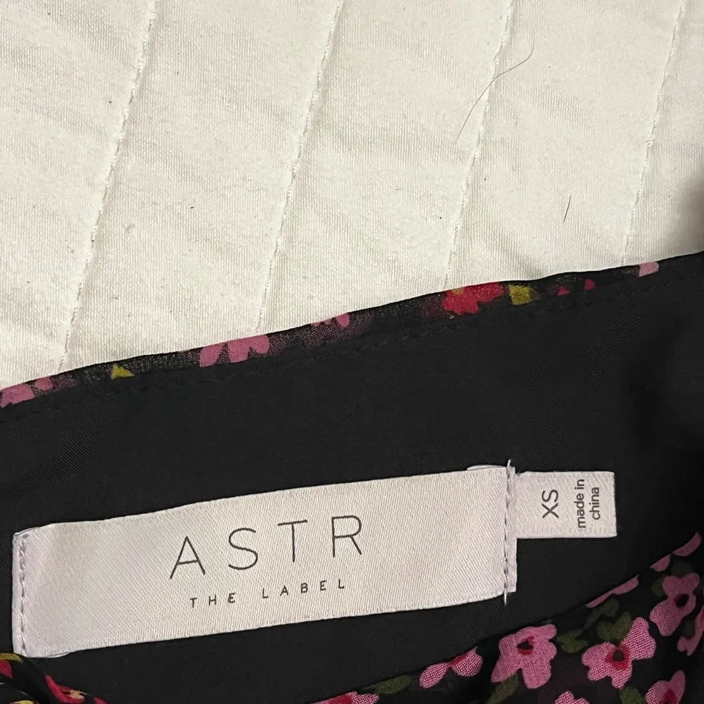 Revolve  Astr the label Athena Midi Dress in Black & Red Multi Floral NWOT - Image 6