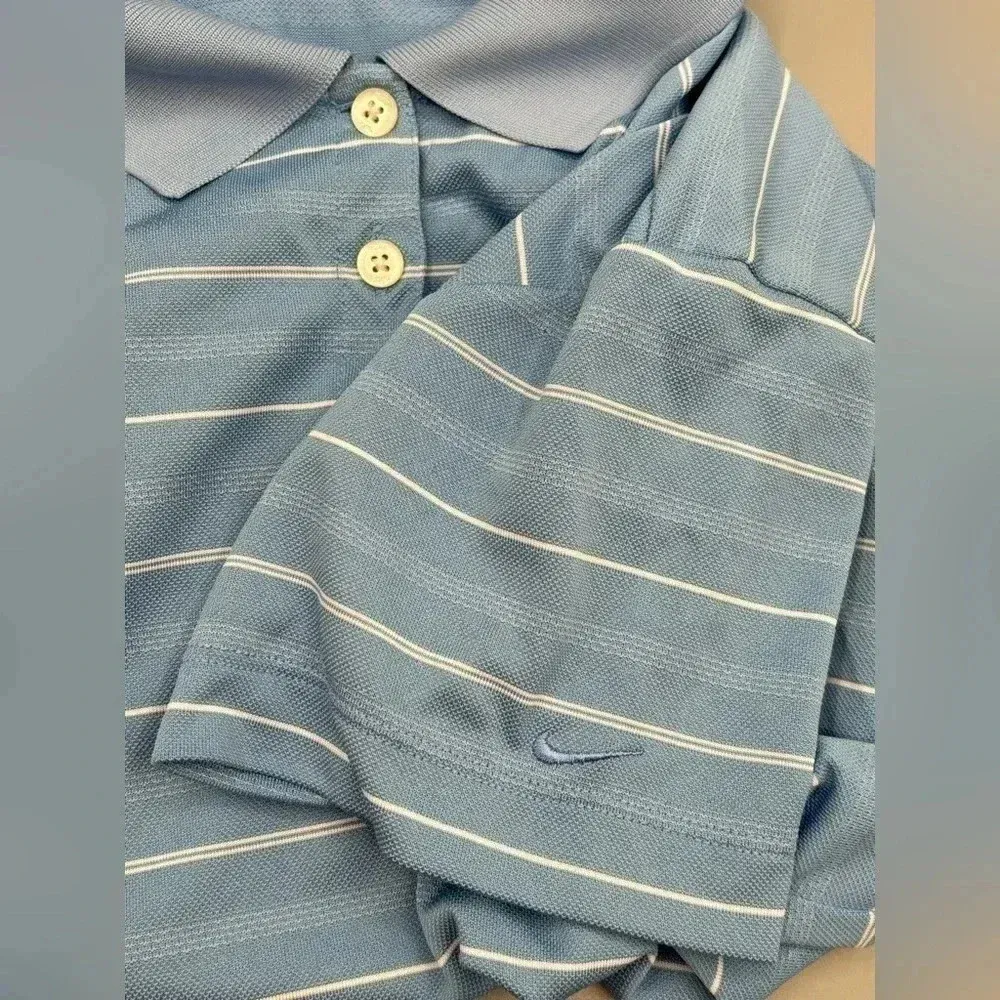 NIKE Women's Golf Dri-Fit Polo Shirt Short Sleeve Light Blue Stripe‎ Size Small - Image 5