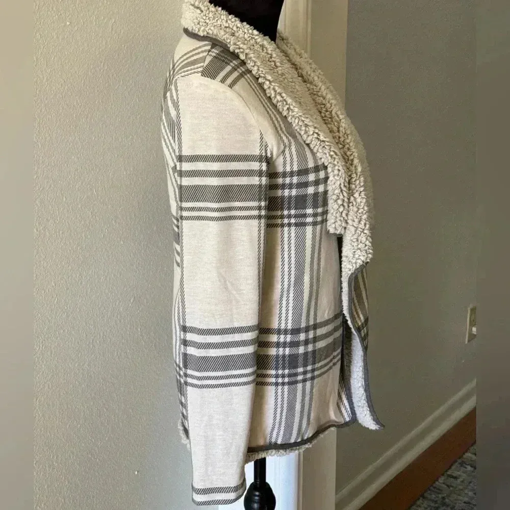 Harper Heritage Sherpa Lined Flannel Print Coat - Image 2