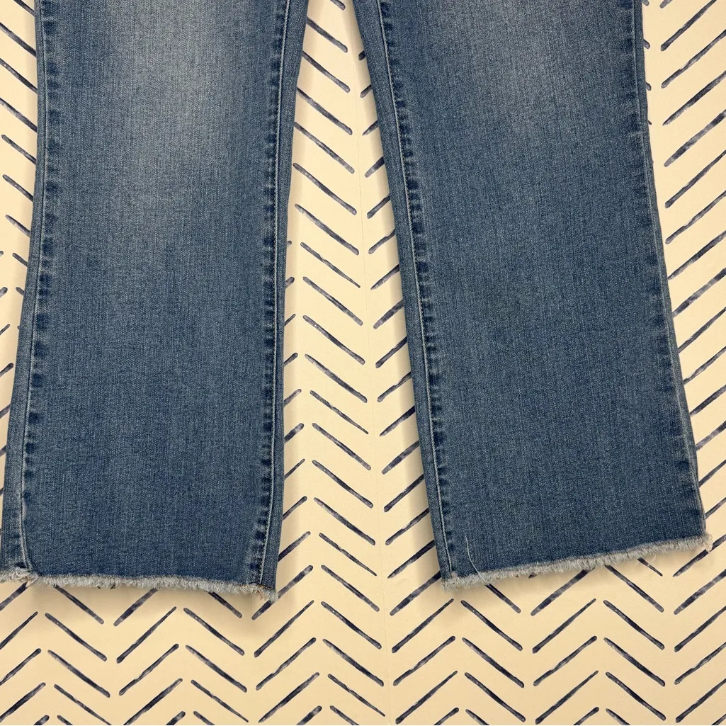 1822 Denim  High rise Crop Boot Jean Stretchy Size 10 - Image 2