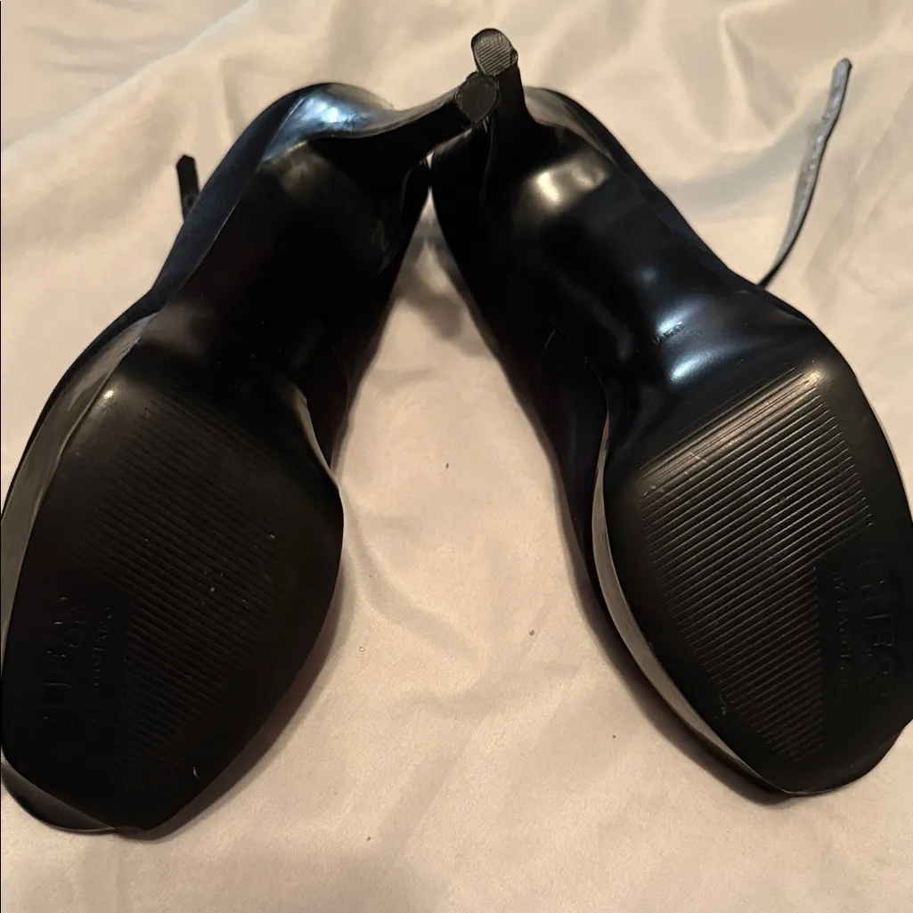 GUESS Black Satin Heels - Image 3