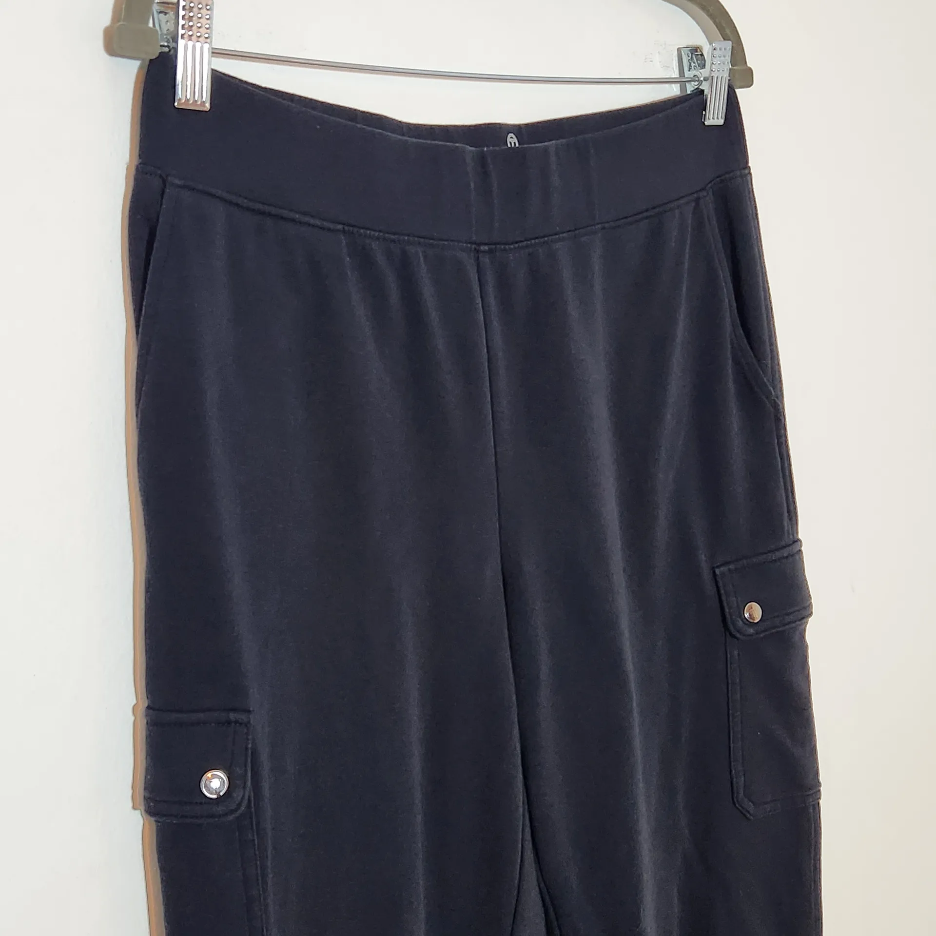 T by Talbots Black Knit Cargo Pants Size Medium - Image 2