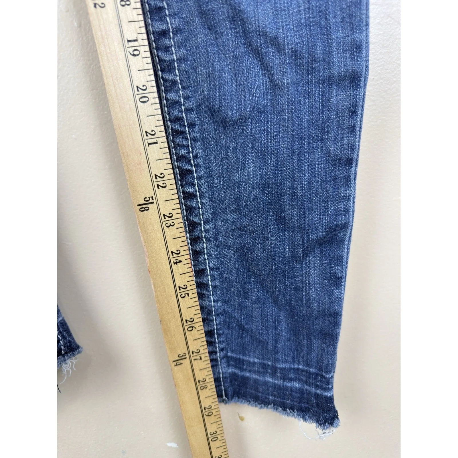 Ariat Real Denim Skinny Low Rise Jeans Women’s Size 26R Frayed Hem - Image 10