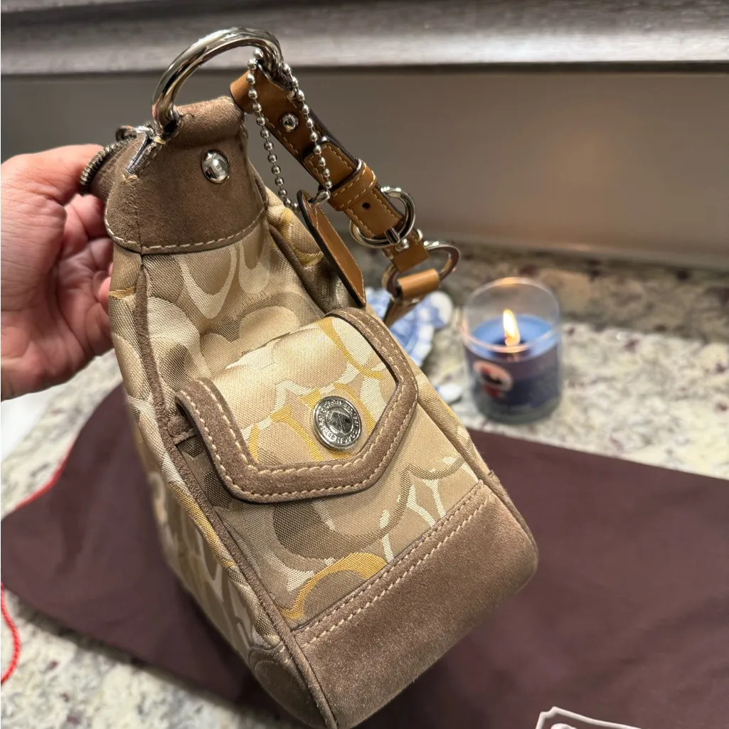 Coach Y2K Vintage Logo Shoulder Bag - Image 12