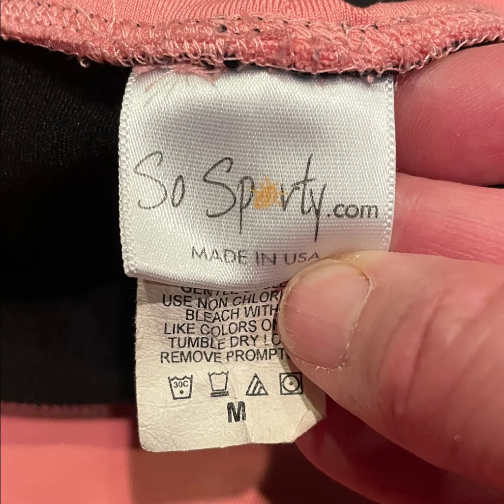 Chic Black and Pink Women's culottes size m Size M - Image 3