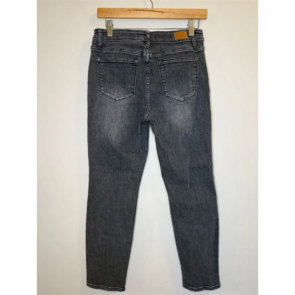 Judy Blue Women’s Black Handsand Boyfriend Jeans Mid-Rise Cuffed Size 7/28 88130 - Image 6