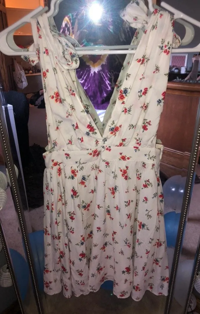 Floral Low V Open Back Dress - Image 2