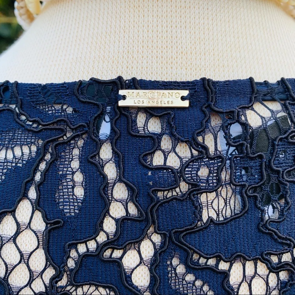 Guess Sleeveless Crop Top with Embroidered Mesh - Image 6