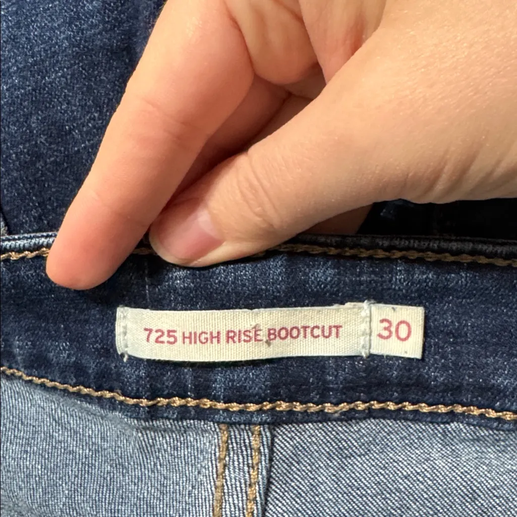 Levi's 725 High Rise Boot Cut Classic Blue Jeans size W30 x L34 long inseam - Image 9