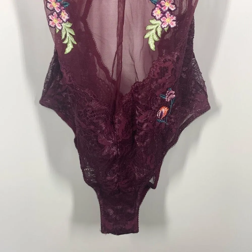 Topshop Women's Lace Floral Embroidered Halter Neck Bodysuit Purple Size 4 - Image 3