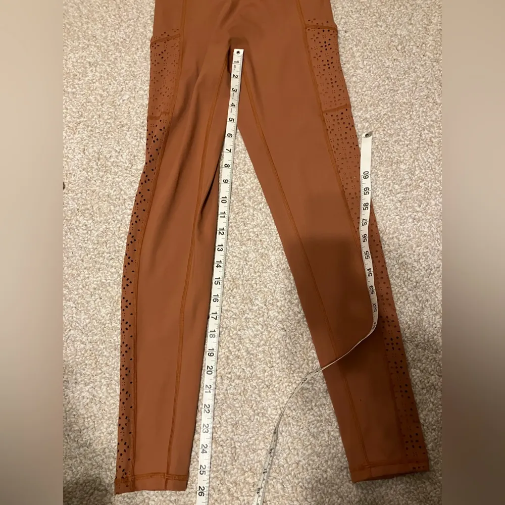 Aerie Chill Play Move Laser Cut Out 7/8 High Rise leggings sz small side pocket - Image 12