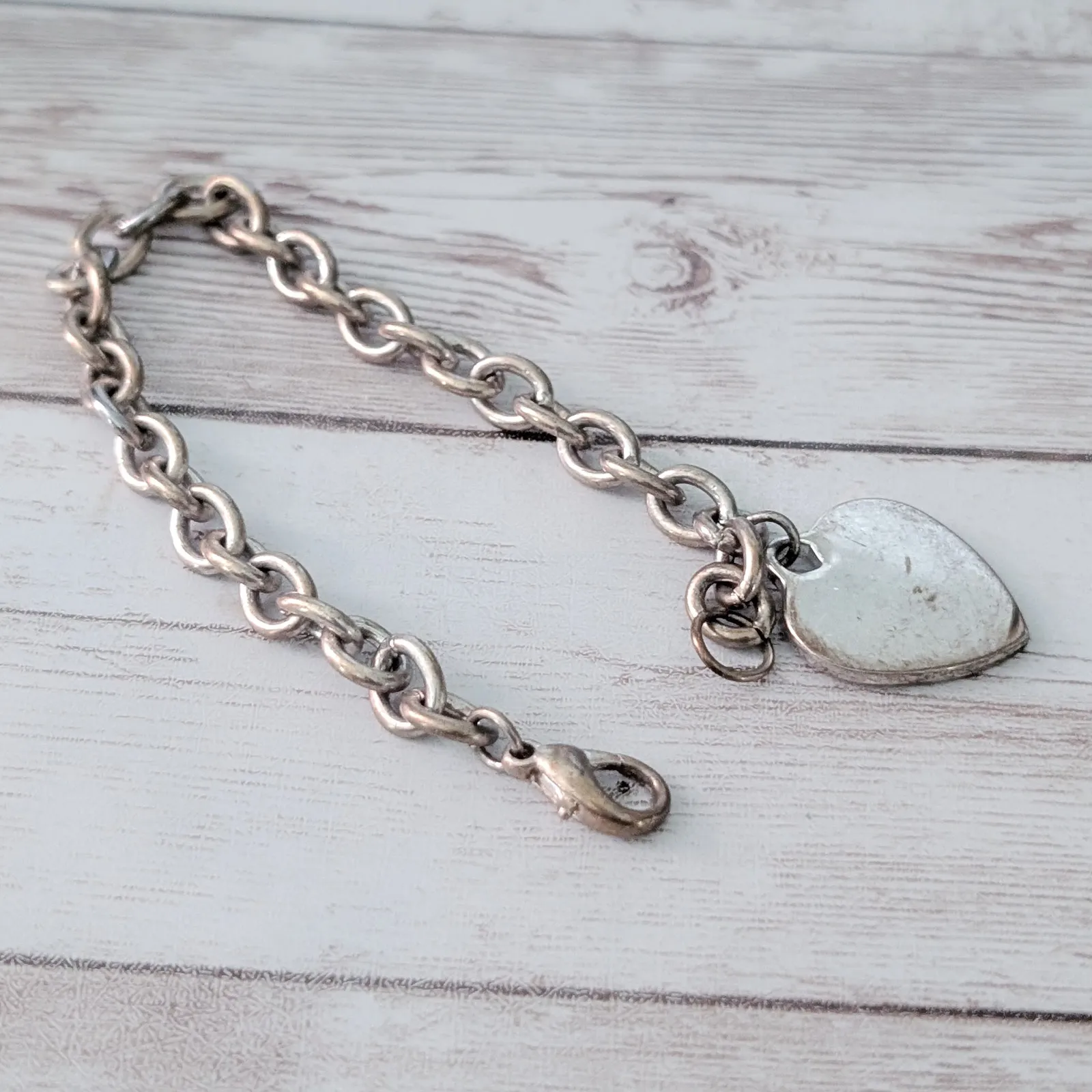 Vintage Clasp Bracelet with Heart Charm - Image 7