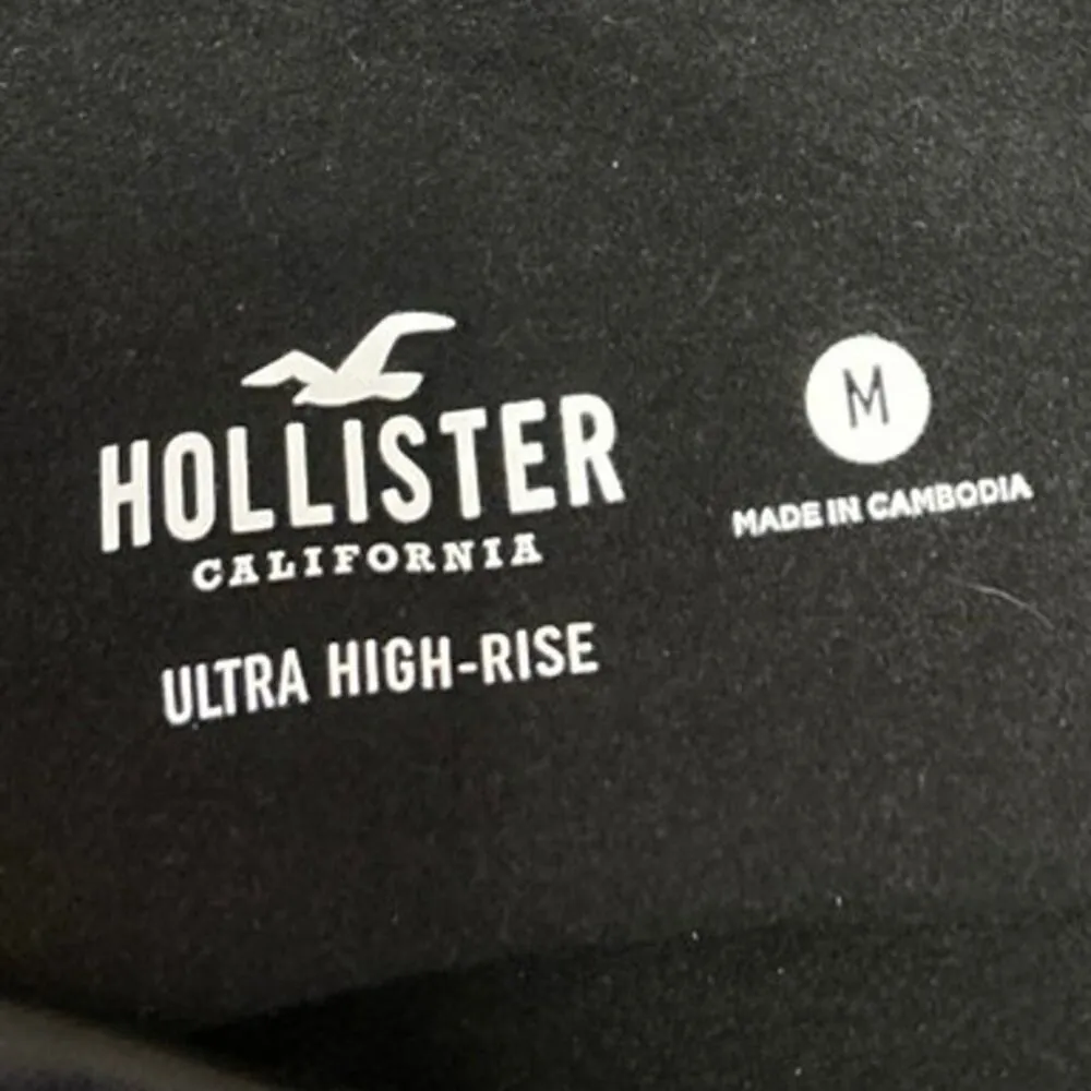 Hollister Ultra High Rise Black Faux Leather Vegan Casual Leggings Pants Size M - Image 4
