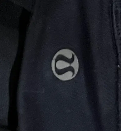 black flower print sports bra size 4 - Image 4