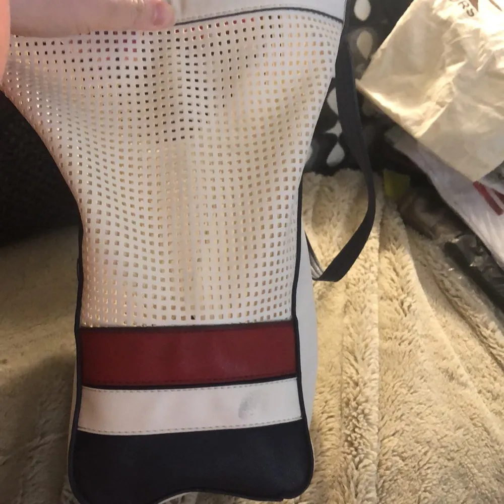 🎉4 for $20 Danielle Nicole Tote - Image 4