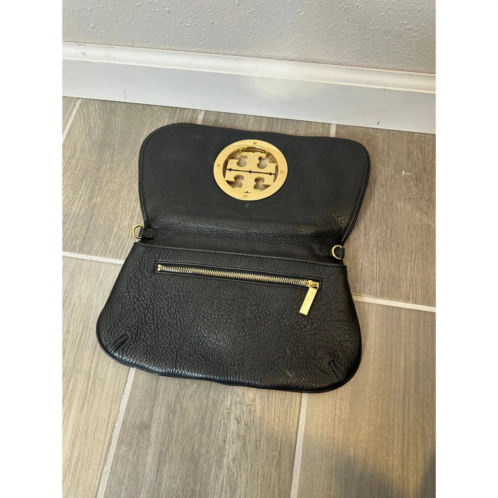 Tory Burch Black Leather Clutch Gold Logo - Image 2