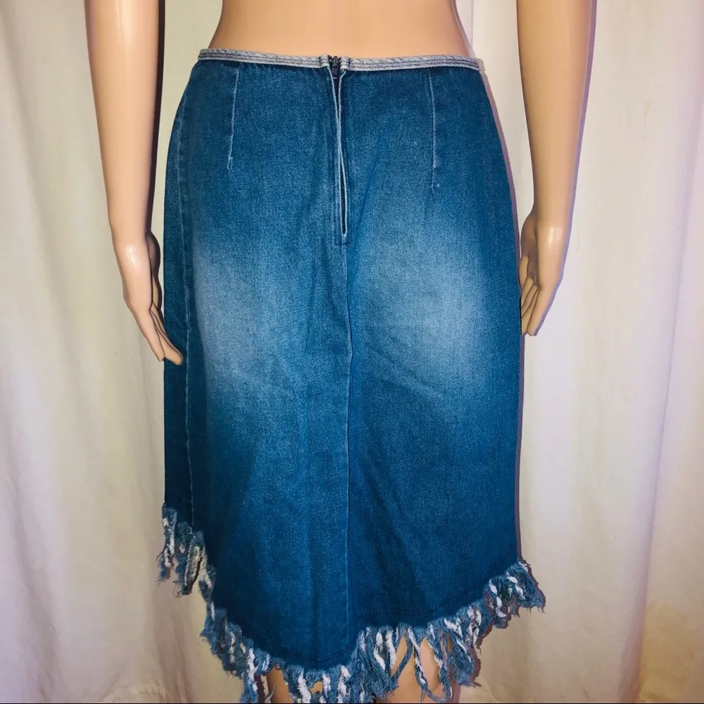 Joyce Leslie  shark bite fringed denim skirt - Image 2