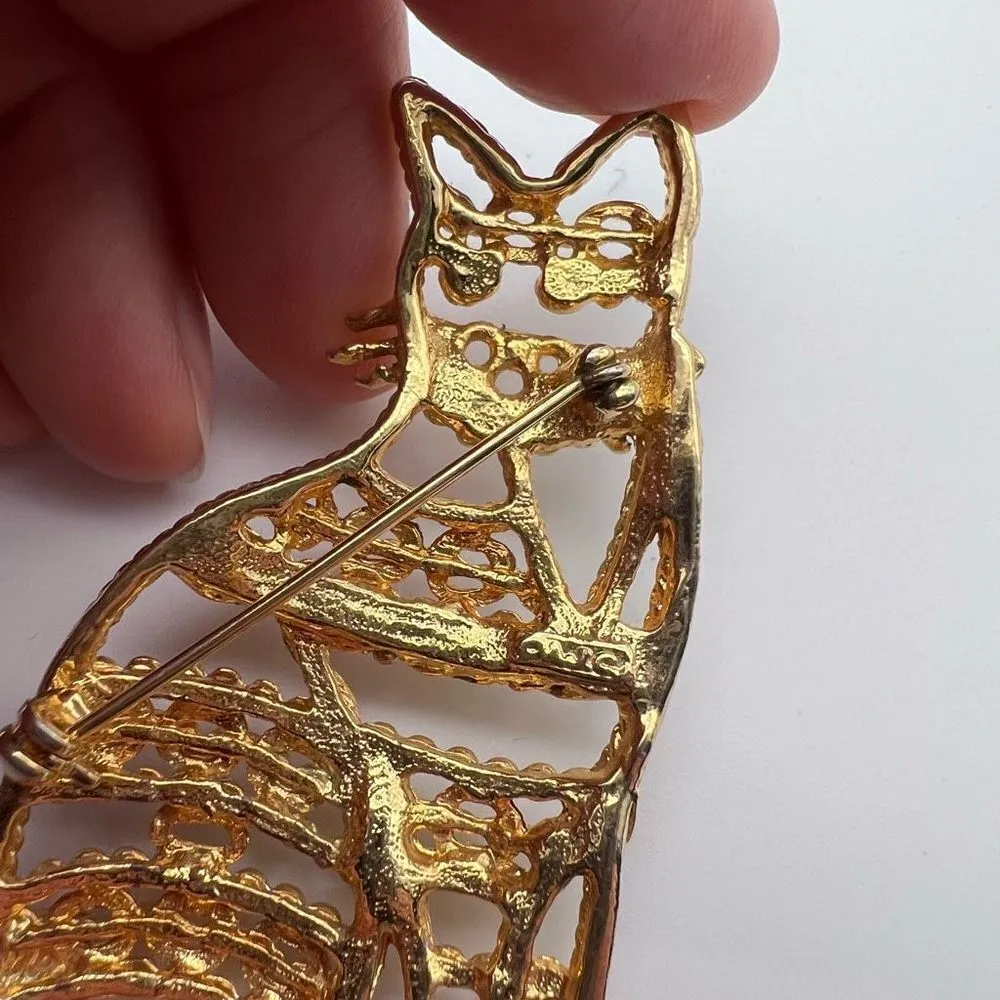 Vintage 80s AJC Unisex Gold Tone Cutouts Open Pin Filigree Cat Kitten Brooch Pin - Image 4