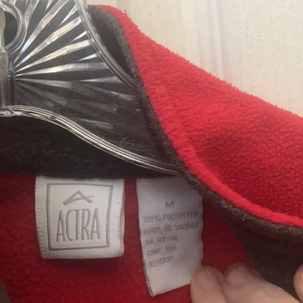 FINAL MARKDOWN Actra fleece 1/4 zip top medium Gray - Image 3