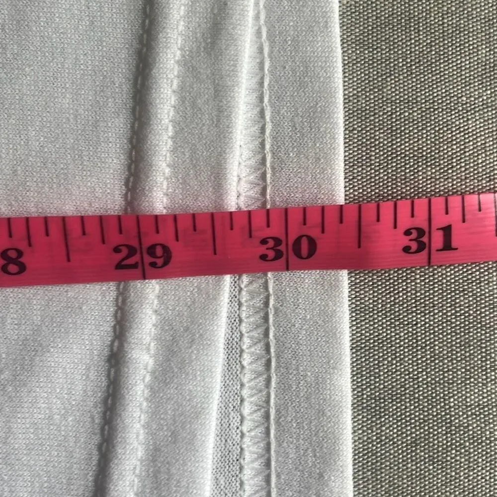 Love is Love Rue21 Medium Proud Parent Rainbow Heart LGBTQ White Tshirt NEW - Image 6