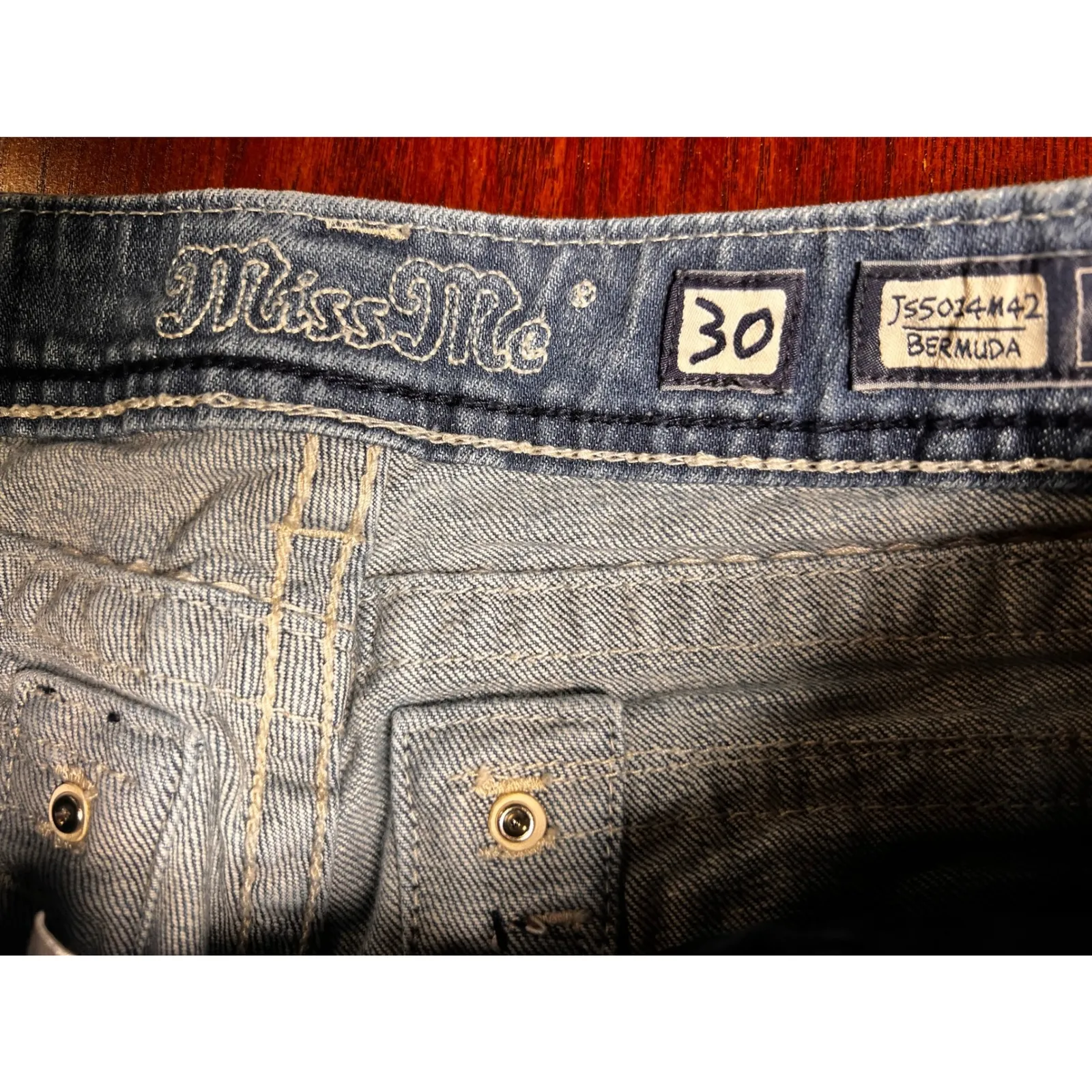 Miss Me Bermuda Denim Shorts Embellished Flap Pockets Light Wash Size 30 Y2K‎ - Image 4