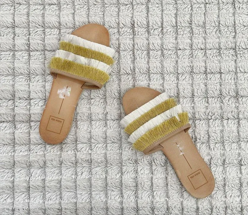 Dolce Vita Celaya Fringe Slide White Size 9 - Image 2