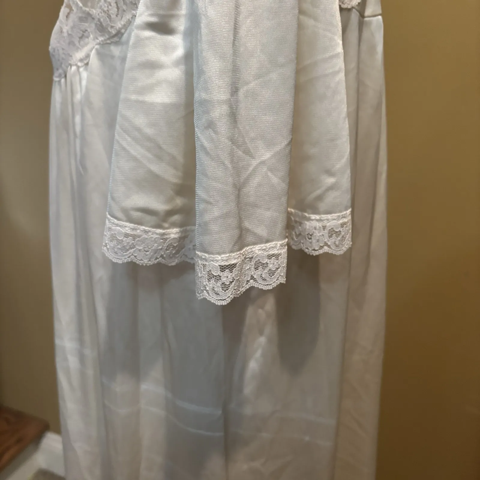 JCPenney Ivory Nylon Lace Nightgown Size Large‎ 7001 Button Front Robe Vintage - Image 6