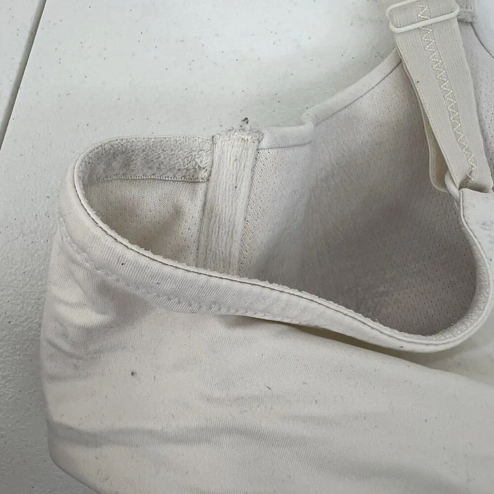 Vanity Fair Size 40D Body Fresh Bra Underwire Satin Padded Cup Adjustable 75393 - Image 5