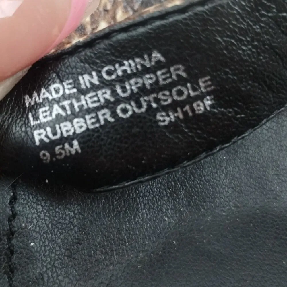 Michael Kors Women's Brown Snake Print Shoes/Heels Size 9.5 SKU 2985 - Image 5