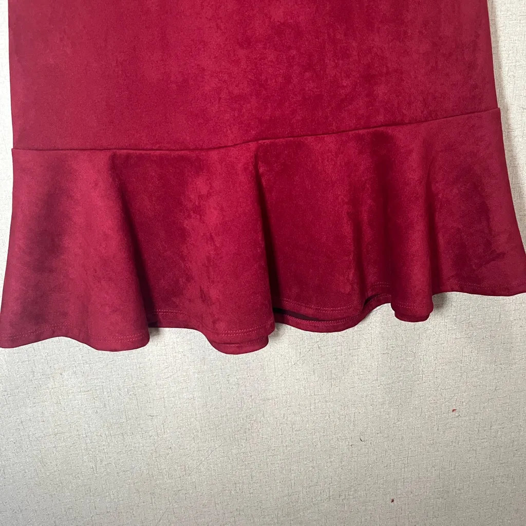 Newbury Kustom Boutique Burgundy short sleeve dress size small - Image 5