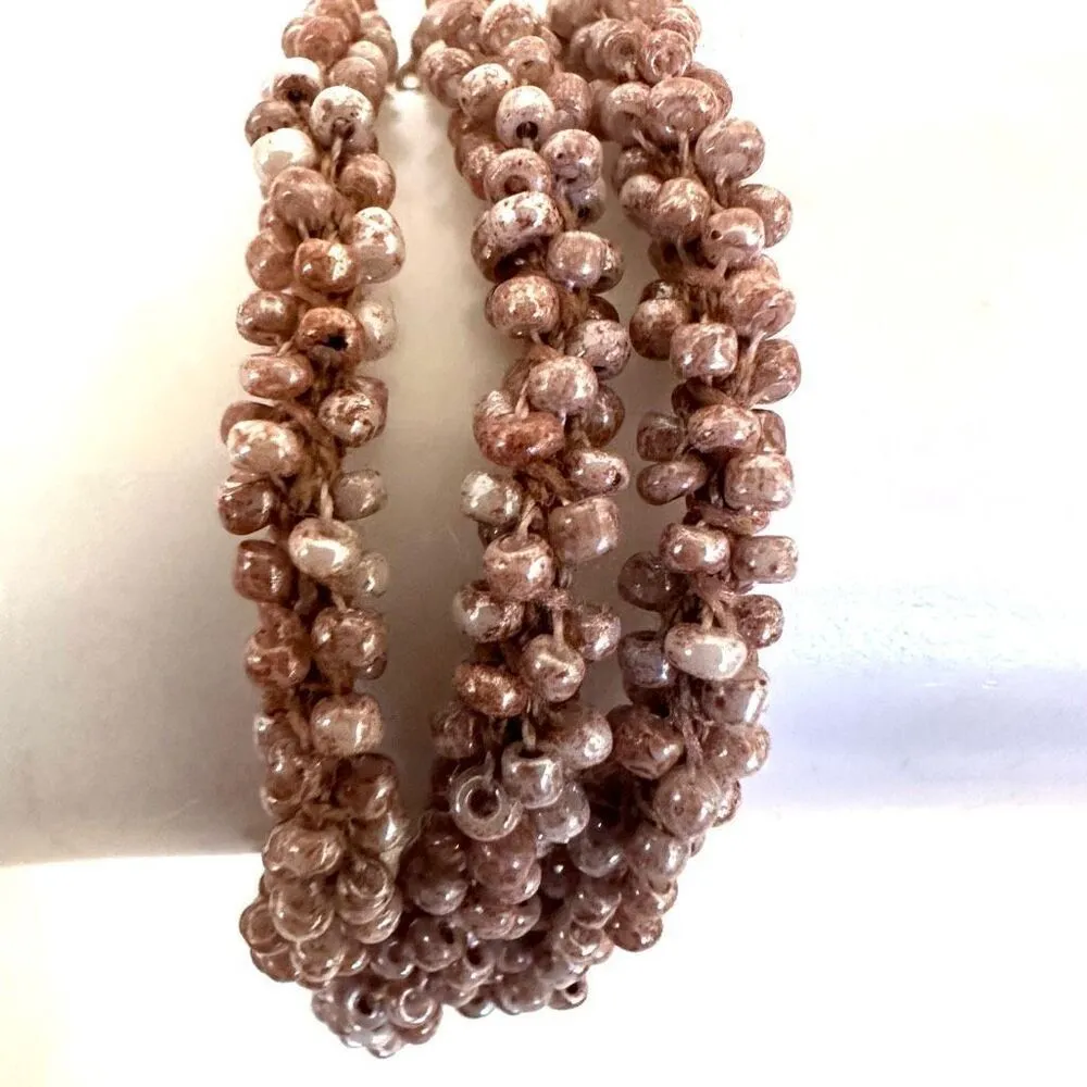 Triple strand seed beaded bracelet - Image 4