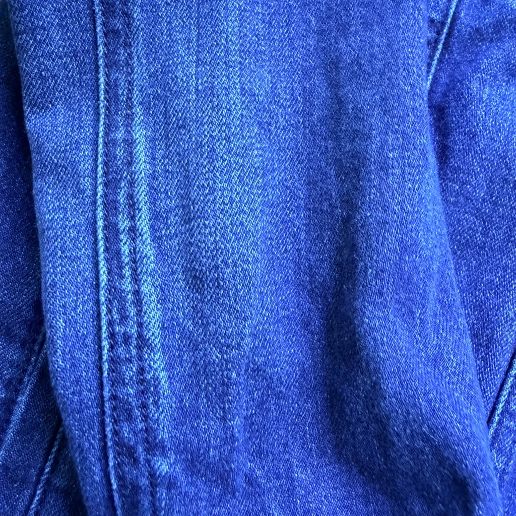 Express Women's Dark Blue Jean Jacket - Image 13