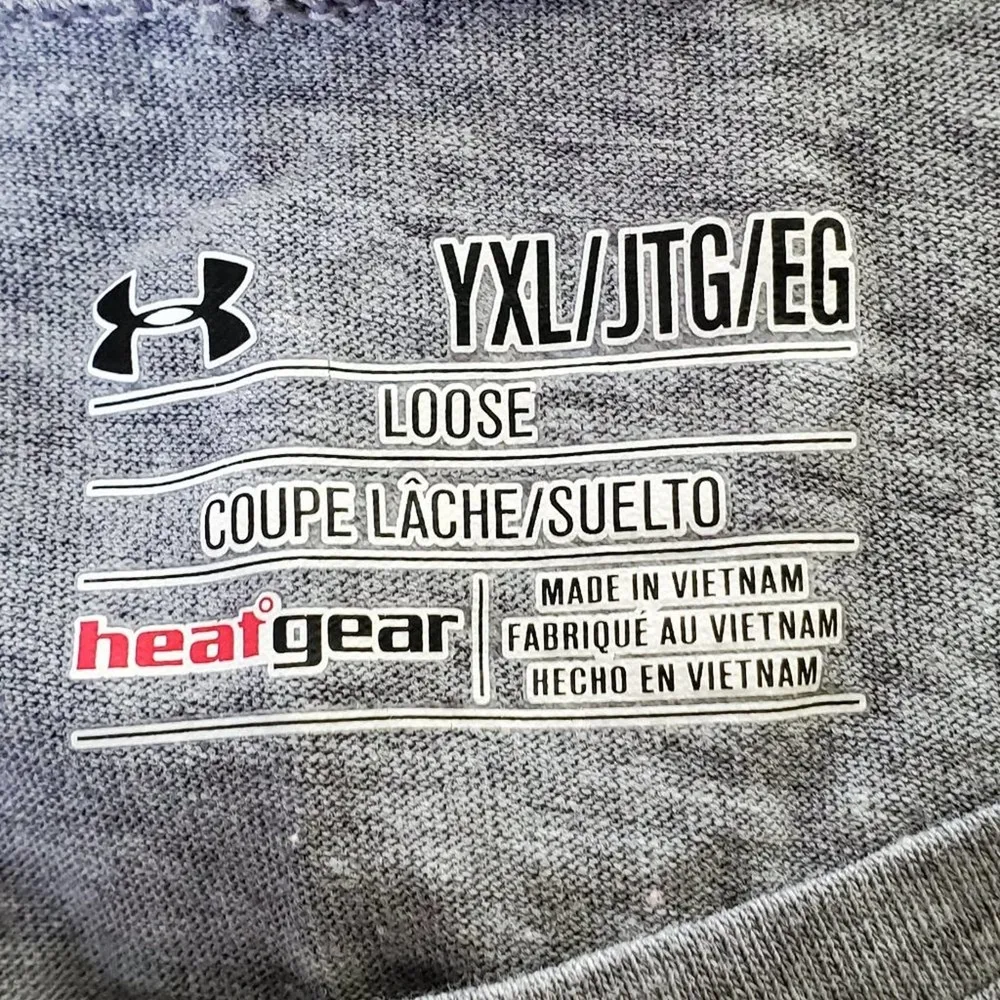 Under Armour Gray Heat Gear Loose Tee Size YXL - Image 8