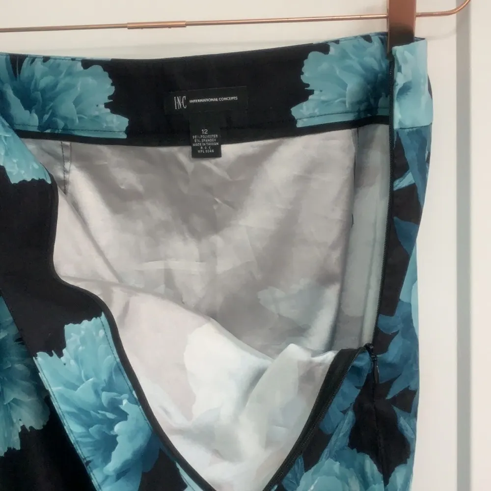 INC BLACK & BLUE FLOWER SKIRT - Image 5