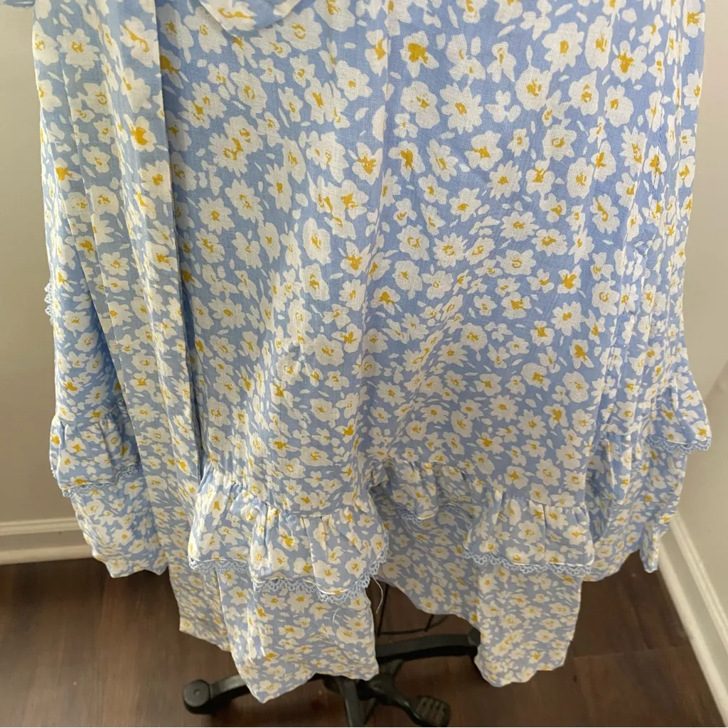 In Loom Daisy Floral Wrap Dress M - Image 5