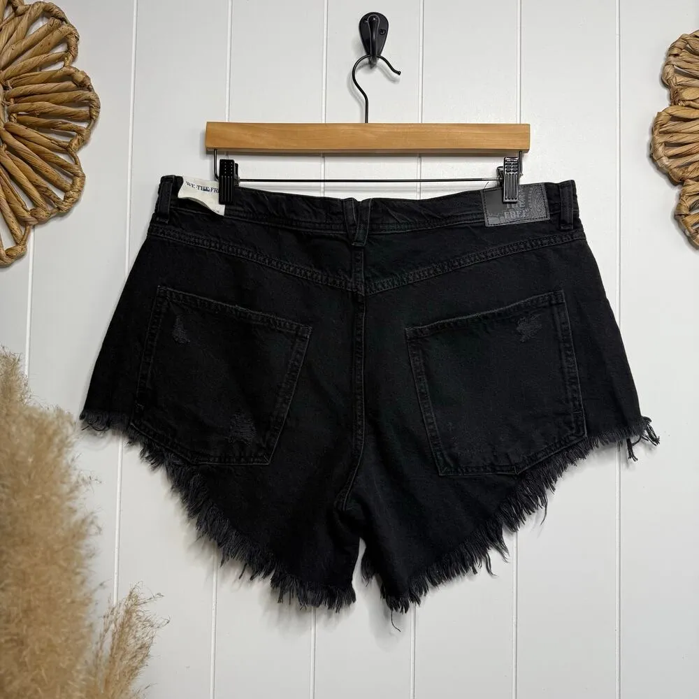 Free People denim shorts 33 hi-low boho festival black - Image 4
