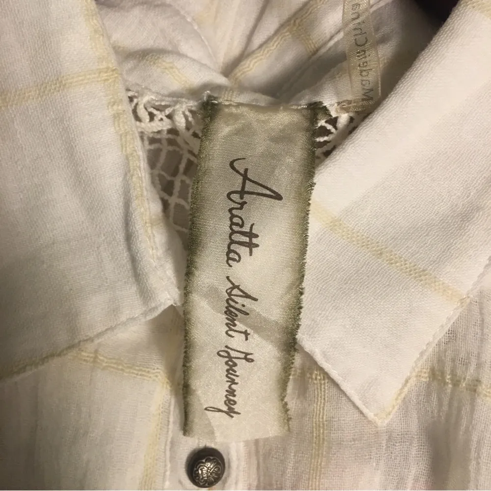 White Plaid Button Up Tunic - Image 15