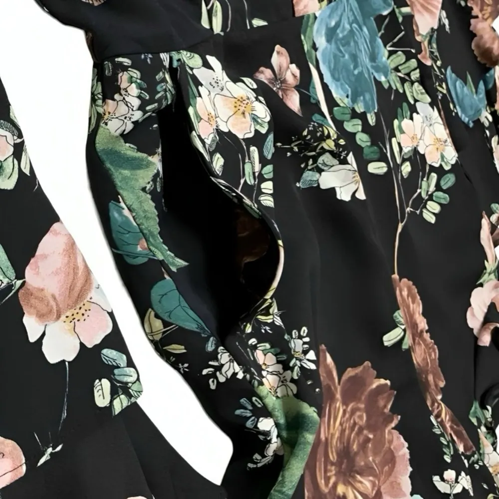 Bardot Amelia Ruffle Bell Sleeve Floral Romper with Pockets Size 6 Like New/NWOT - Image 8