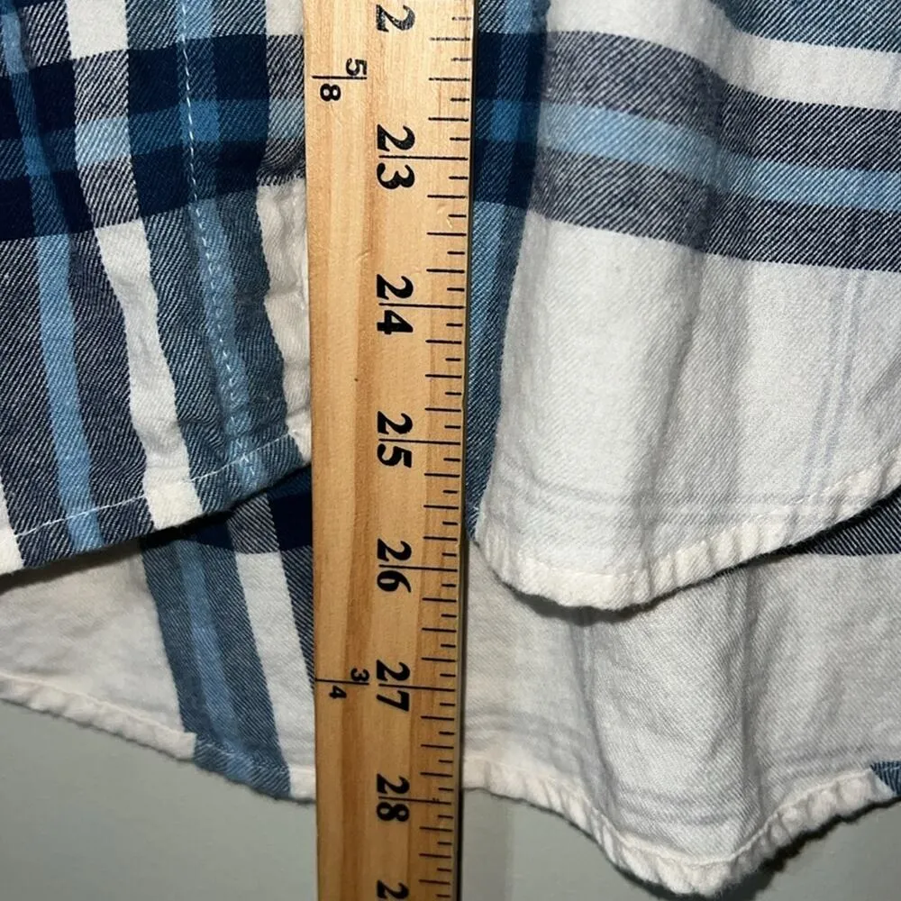 OLD NAVY the classic shirt women’s size medium blue cream plaid long sleeve - Image 2