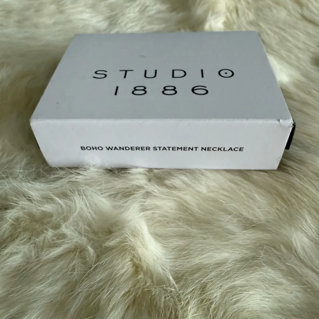 Avon Boho Wanderer Statement Necklace Silver - Image 4