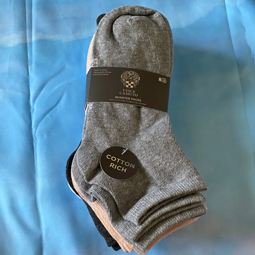 NWT Vince Camuto 8- Pairs Women’s Cotton Rich Socks in Multi Color - Image 5