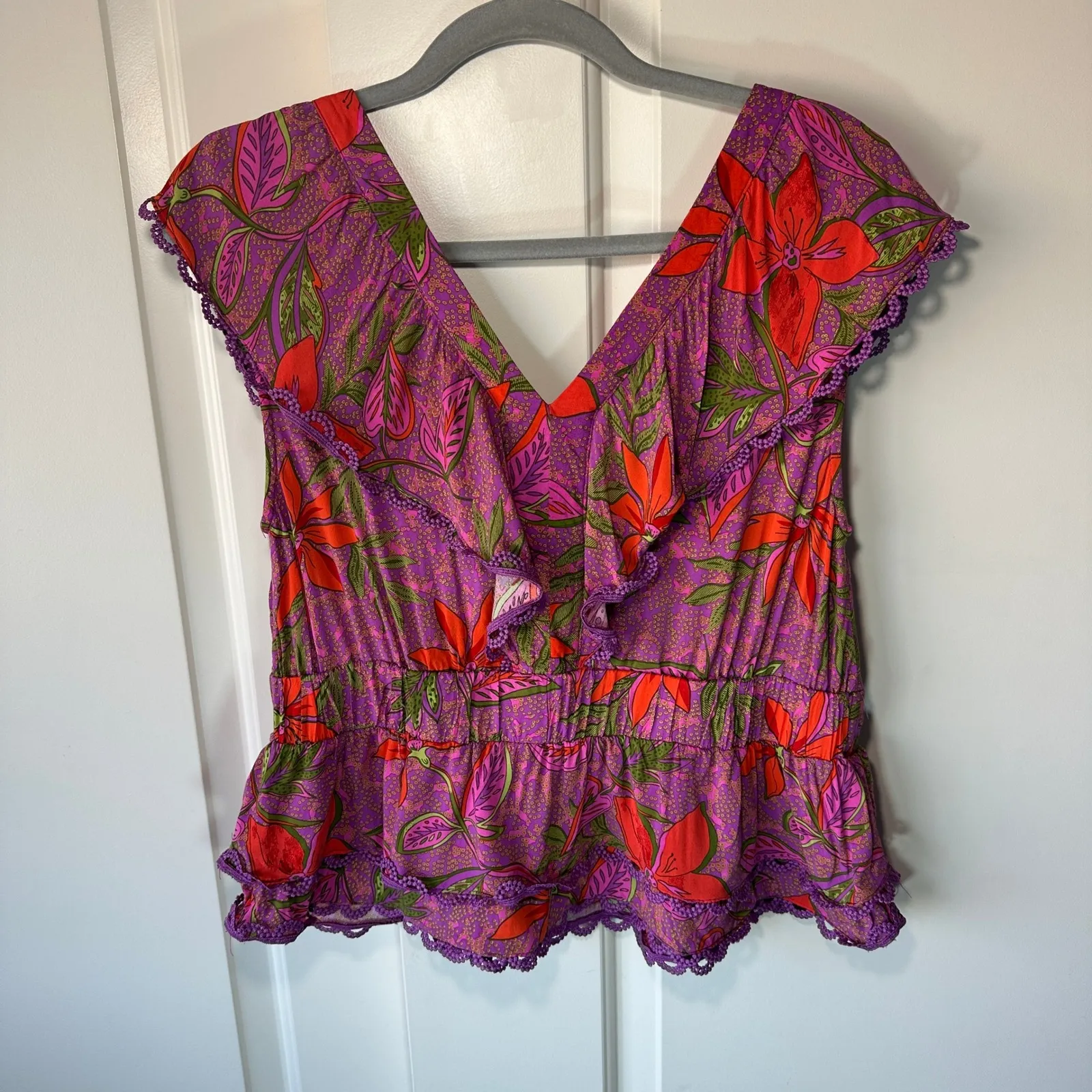 Rose + Olive Floral Ruffle‎ V Neck Blouse Top Sleeveless Orange Purple Medium - Image 2