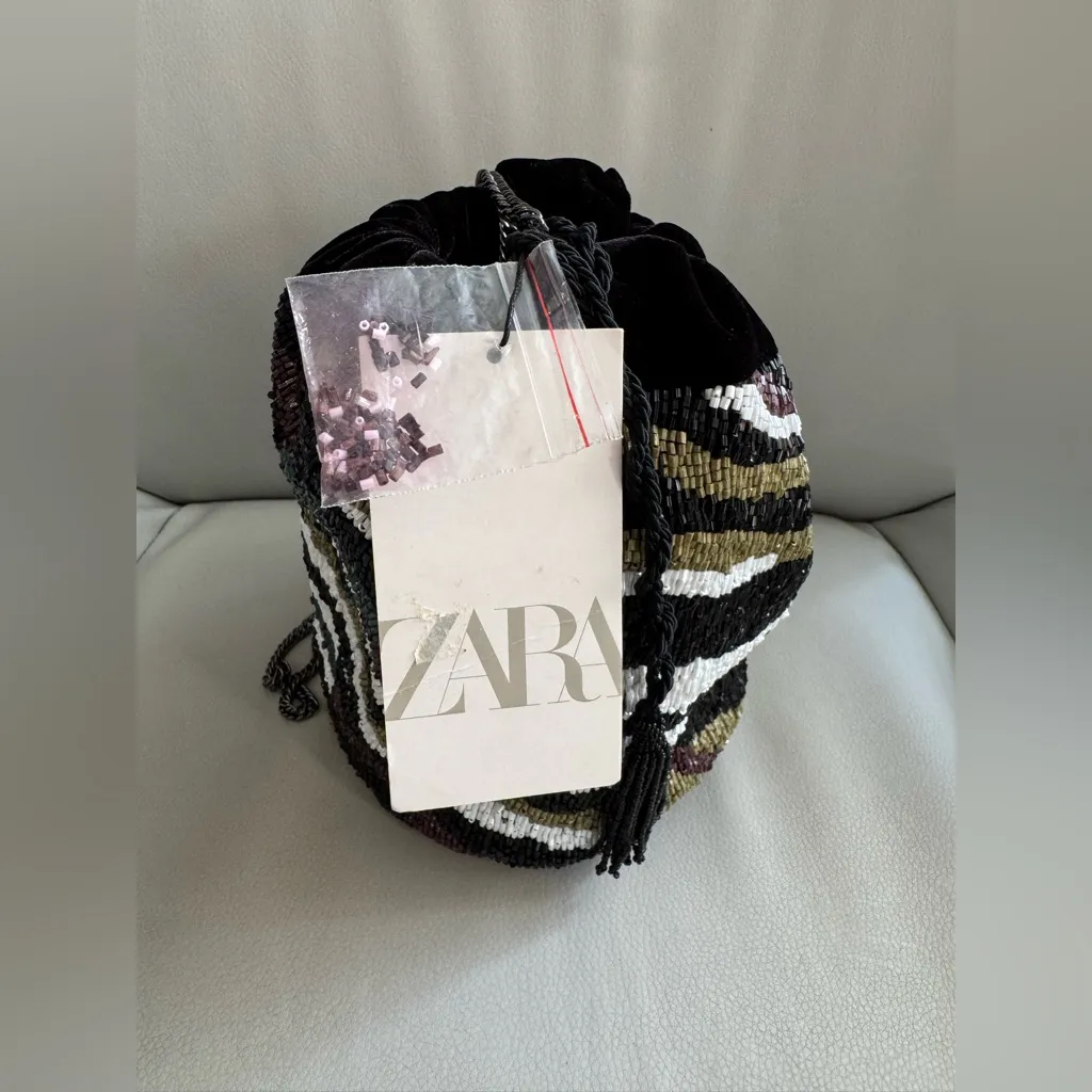 New Zara Beaded Safari Velvet Bucket Bag Crossbody Multicoloured tassels beaded - Image 2