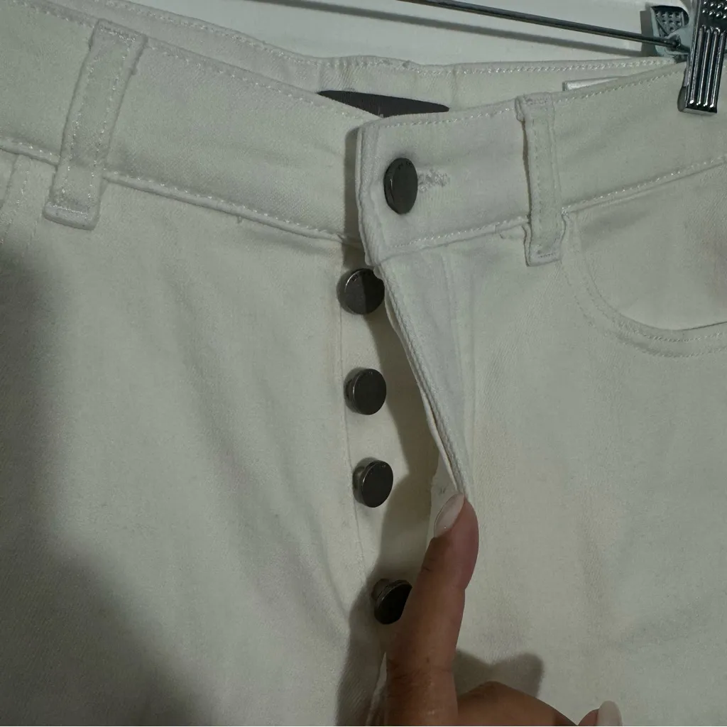 Anthropologie DL1961 Cecilia Classic Shorts In White‎ Raw Hem Size 27 - Image 7