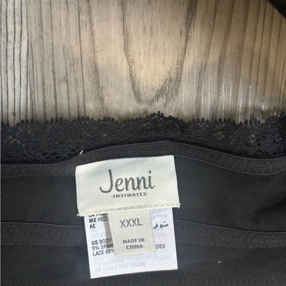 Black bralette with lace trim and adjustable straps NO padding NWT size XXL - Image 4
