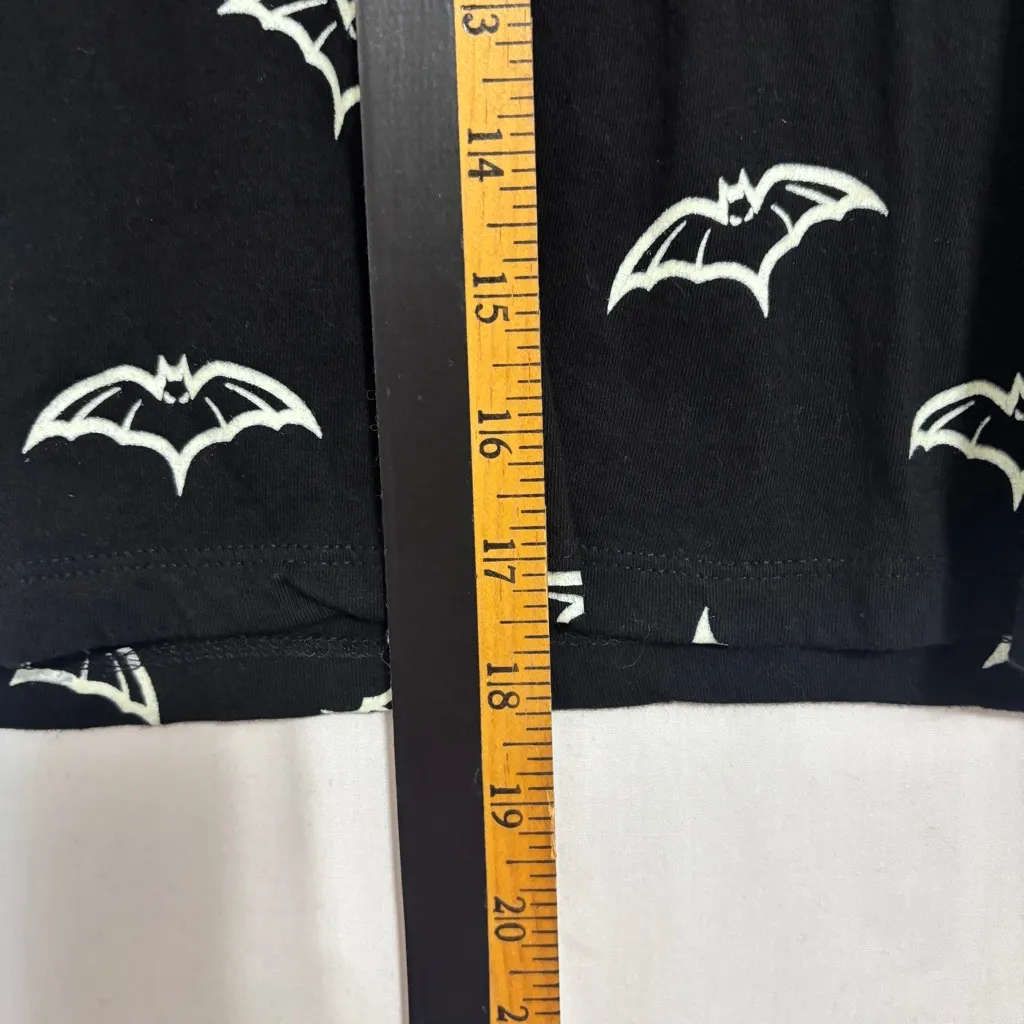 Love Peace & Lazy Days Glow In The Dark Bat Shirt Womens M Black Witchy Goth Size M - Image 8