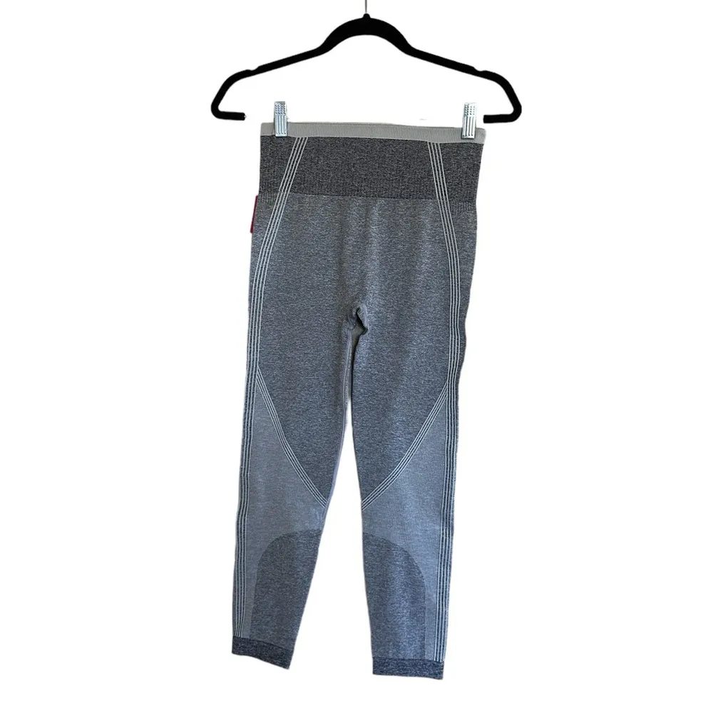 NWT Spanx Look At Me Now Seamless Sculpt Casual Legging Spacedye cloudy Grey - Image 7