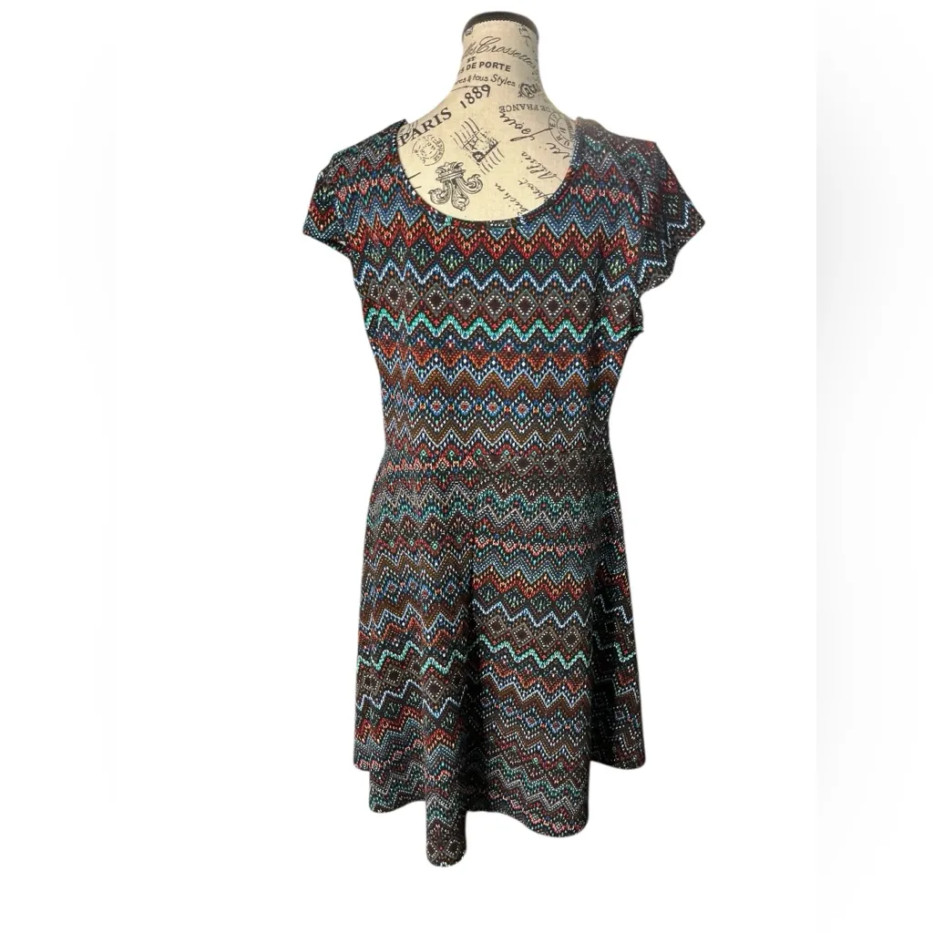 Chic Multicolor Zigzag Midi Dress Blue Size 2X - Image 3